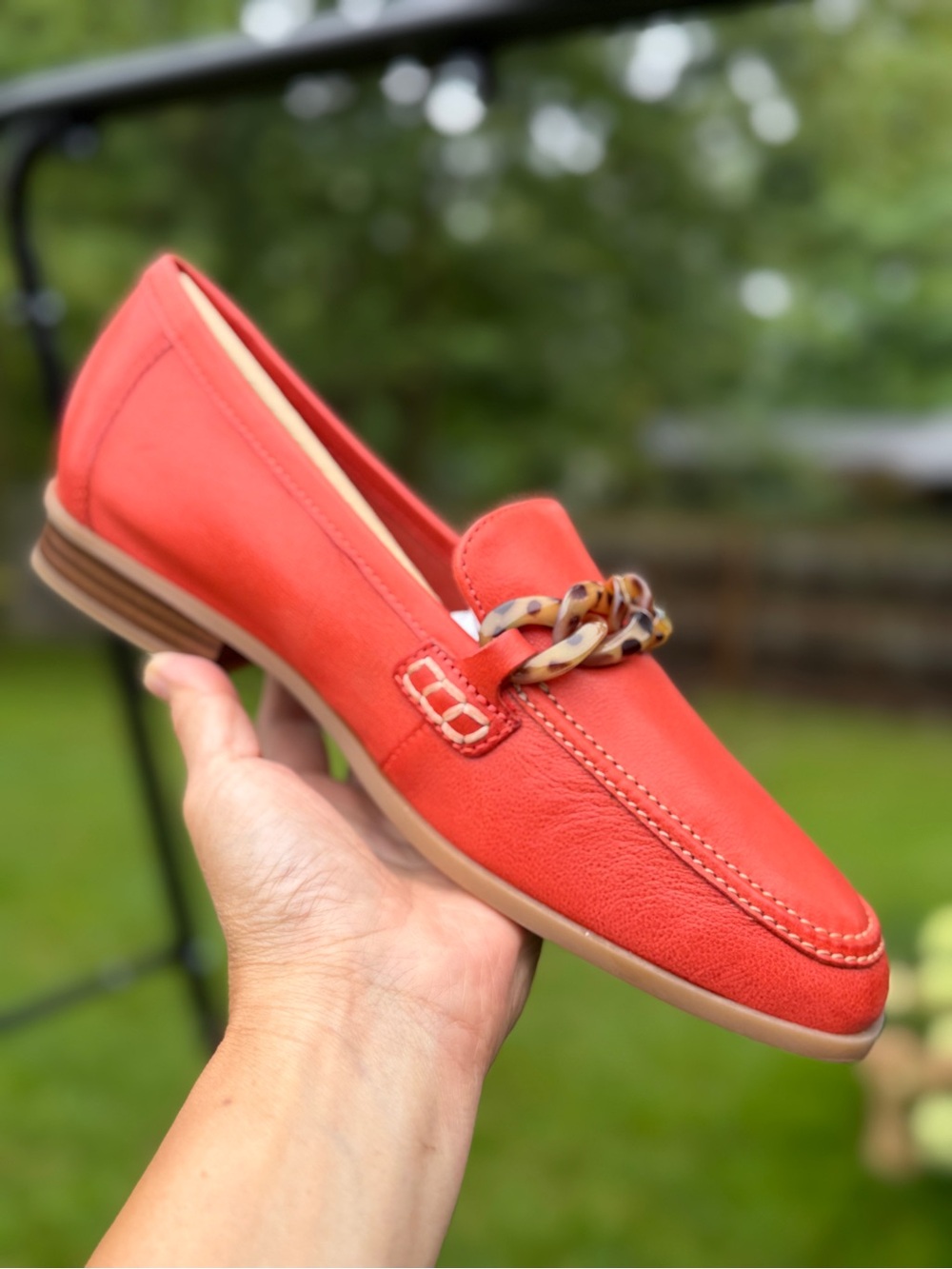 Clarks Sarafyna Iris Grenadine Orange Red Leather Chain Loafers Womens 7 WIDE 7W